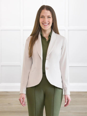 Avesta soft stretchy petite blazer Sustainable Clothing Canada | Miik
